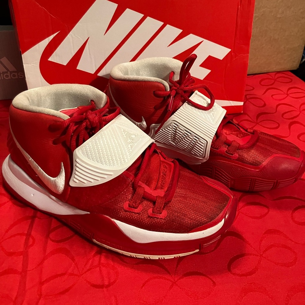 Nike Kyrie 6 Basketball Shoes